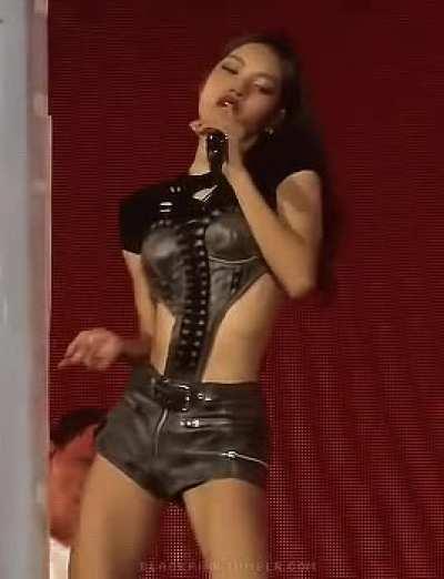 Dm me if you are into ugly bastards/old man with idols