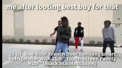 Samsung smart fridge😳