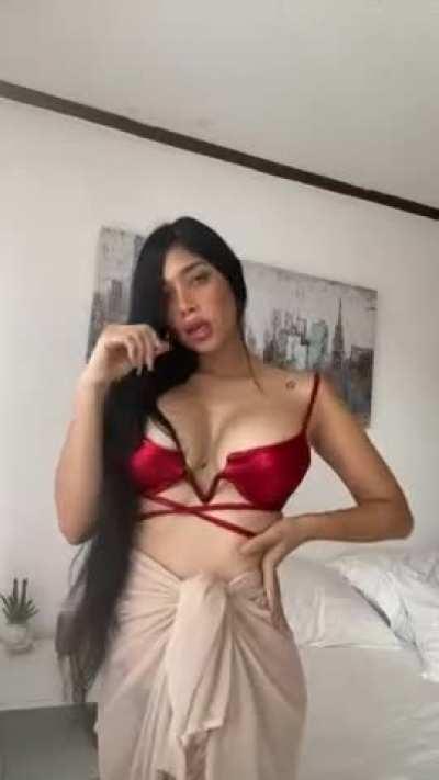 Don’t you just want to squeeze them so harrrd…?