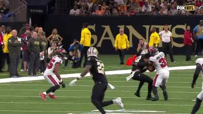 [Highlight] Antoine Winfield Jr. makes incredible play to rip ball away for the INT