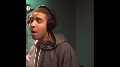 Drake spittin' bars