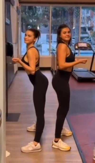 Paris Berelc and Amber Frank being goofy and twerking at the gym on RJay's story