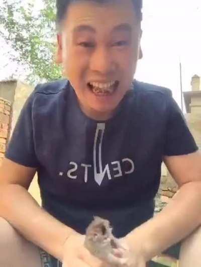 An interesting Mukbang.