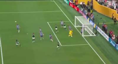 Palmeiras perdendo 3 chances em 10 segundos