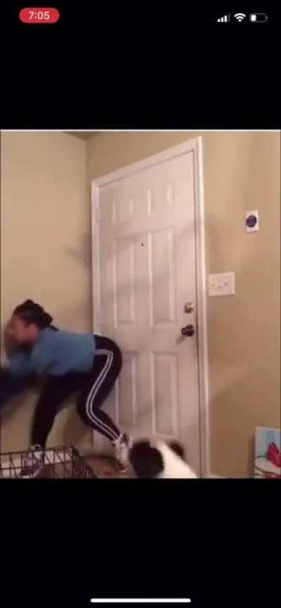 Locked the door and whooped her 🍑