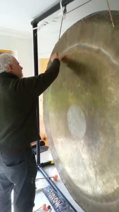 I love sound production! This brought me right back to Silent Hill 2.