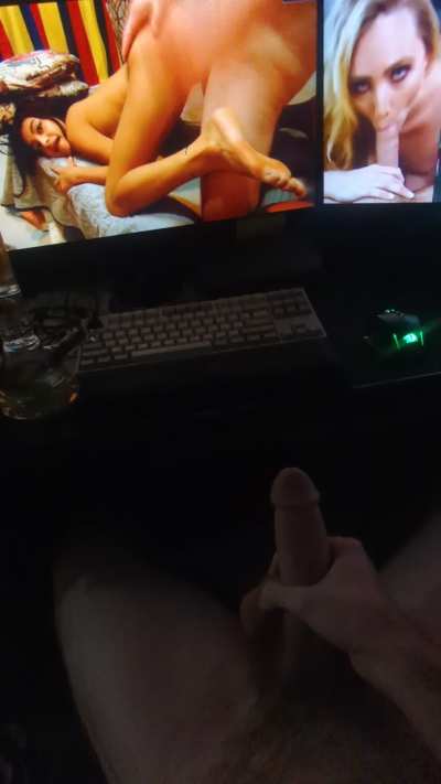 Broke up with my gf, now I can let weed and porn take over 🤤