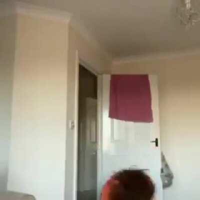 me trying to find my team during nocturne's ult as milf fortune