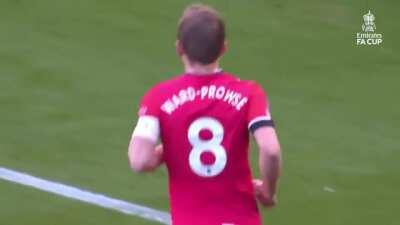 James Ward-Prowse almost scores from a corner vs Arsenal