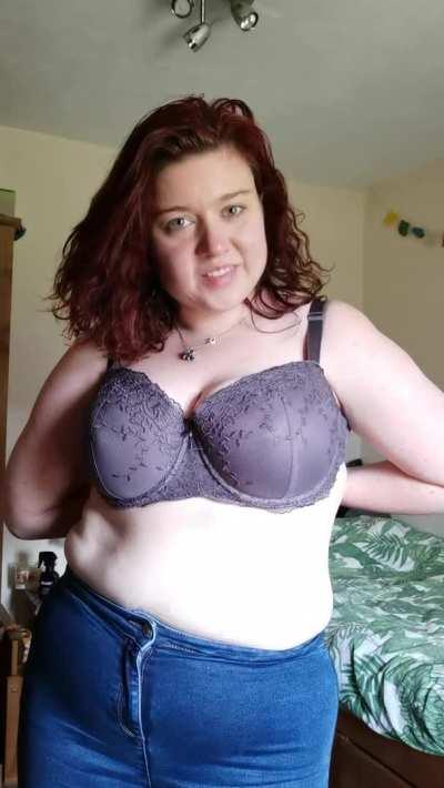 TGIF! Just a silly dance of me getting excited to wear my weekend outfit - seen at the end😉