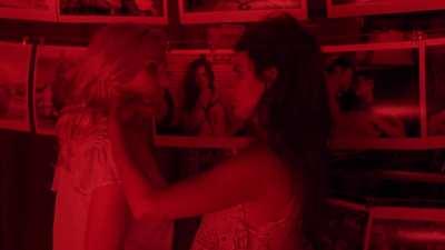 Scarlett Johansson & Penélope Cruz