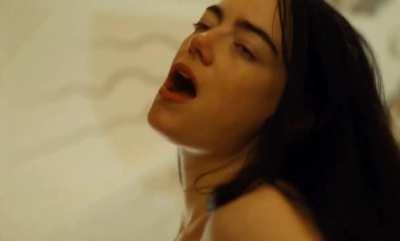 I need to cum to this shot of Emma Stone in her new trailer