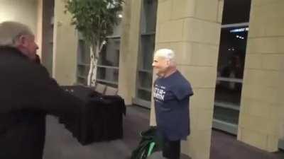 MAGA at Kansas City fundraiser pay to attack Joe Biden effigy