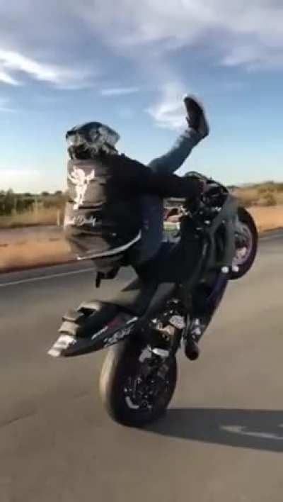 Stupid biker tryna flex on the street