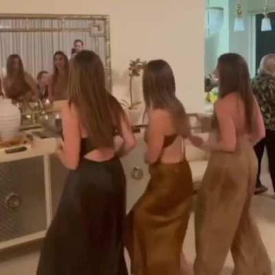 Sofia Vergara shaking her fat ass with her nieces