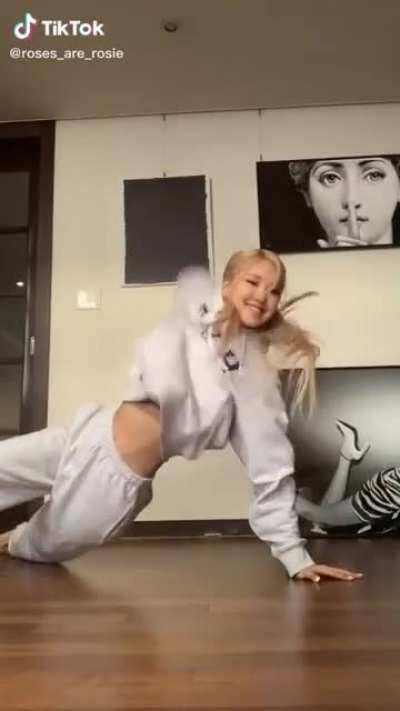 210404 Rosé TikTok Update