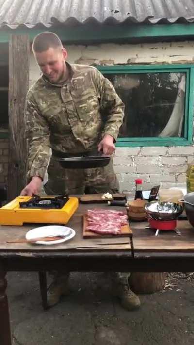 Chef cooking a dinner for the Ukrainian soldiers