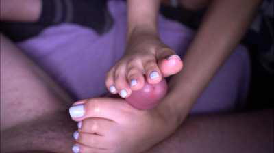 Rubbing the right spots on a hard cock