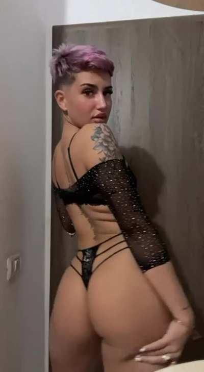 My ex said my boobs have a weird shape.. Is he right? link in the comments