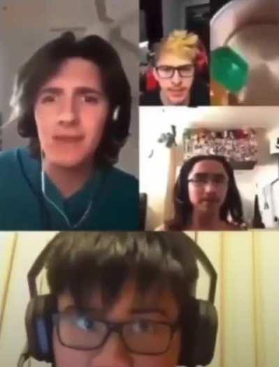 🎵Fortnite.. battlepass..🎵