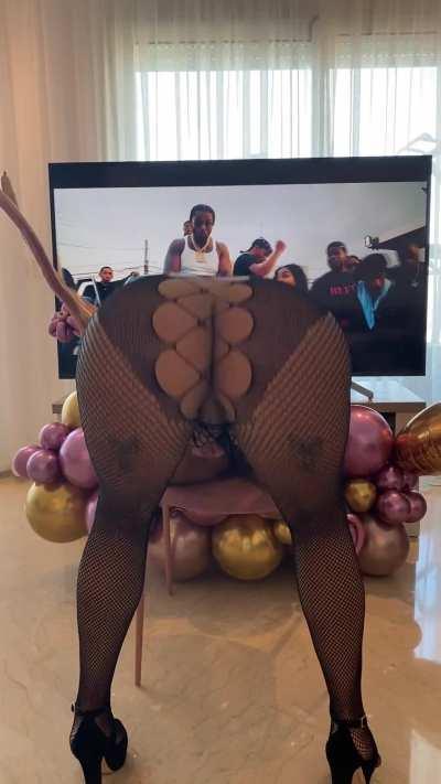 41yo, Can I bounce on your cock?