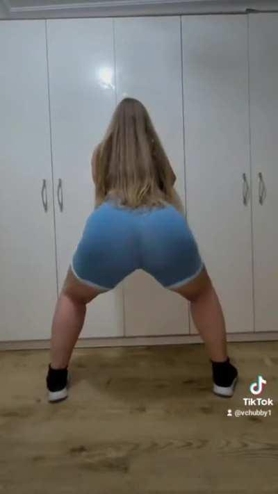 I need prepare that thick 🍑 for adventure