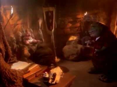 Bolsonaro discursando para seus minions.