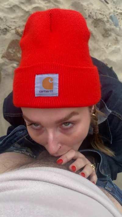 The views at this beach are pretty great [GIF]