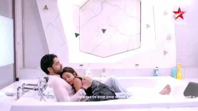 Sana Sayyad wet, creamy pits