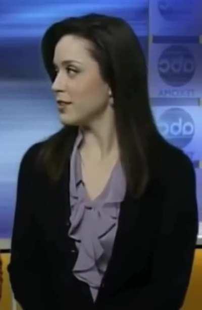 Newscaster forgets she's on air