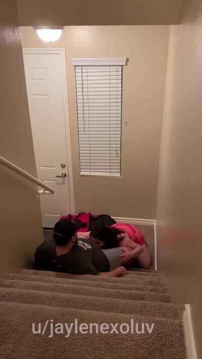 Pizza hut delivery driver telling me this was a good delivery [Sound on, click on redgifs link on top of post]