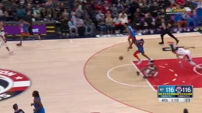 [Highlight] Deni Avdija accidentally hyperextends Jordan Goodwin’s knee while flexing and proceeds to create a 3v5 bucket for the Thunder to take the lead