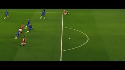 Dan James and Marcus Rashford having an impromptu race vs Chelsea