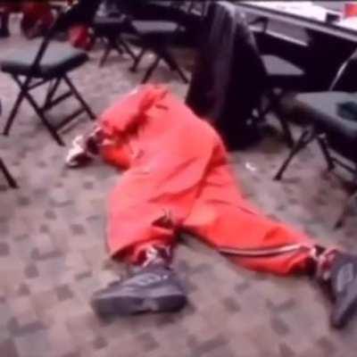 yo, wake up you're not dead