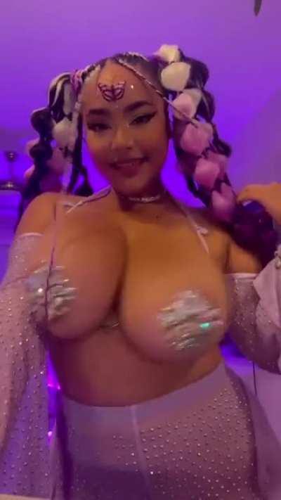 Jaki Senpai (@jaki_waifu)