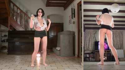 I didn't have to do anything on this one, my skirt decided by itself to show my thong during my dance session