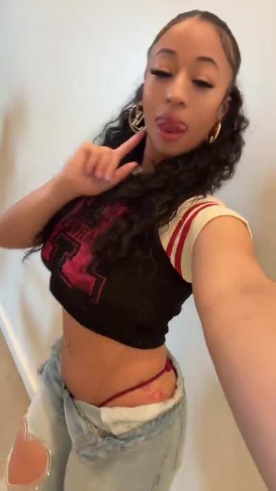 Jaden Newman 🤳🏼 | via TikTok (02-01-25)