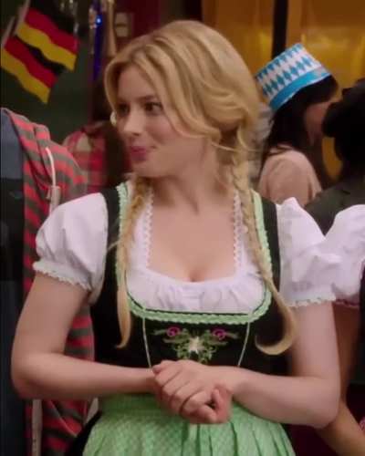 Alison Brie and Gillian Jacobs battle of the Cleavage