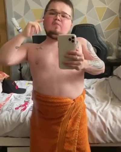 To look sexy AND know it