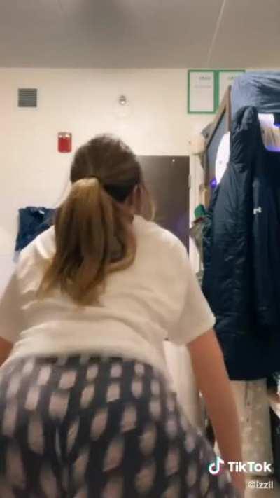 This girl is hot as hell 🥵🥵