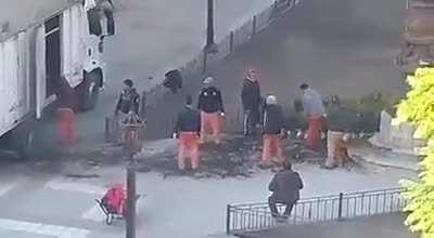 Vecinos enojados porque se demoran las obras: 