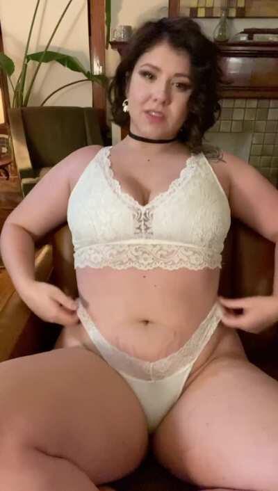 Would you fuck a curvy girl like me?