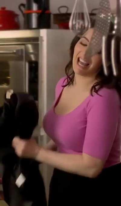 Nigella Lawson Busty