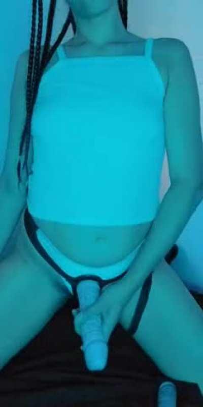 try to follow the JOI from this domme mermaid without cumming in 5 minutes