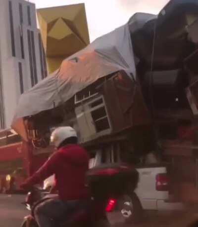 Mudanza a la mujicana