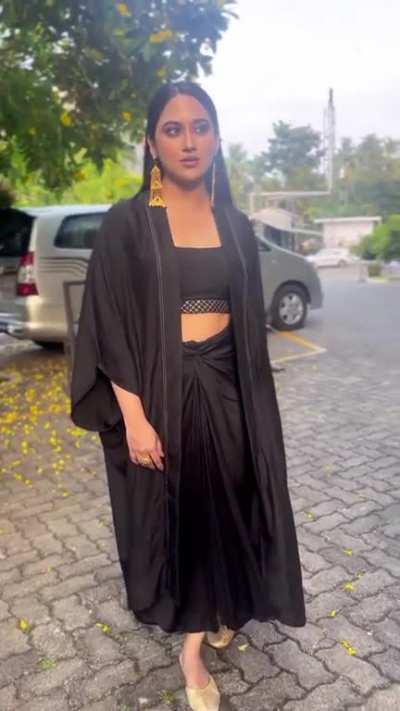 Miya George 🥛🤤💦