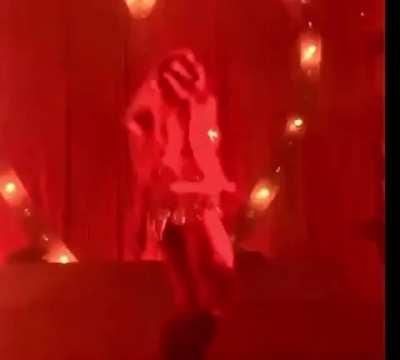 I could watch her bounce around forever 🤤💌