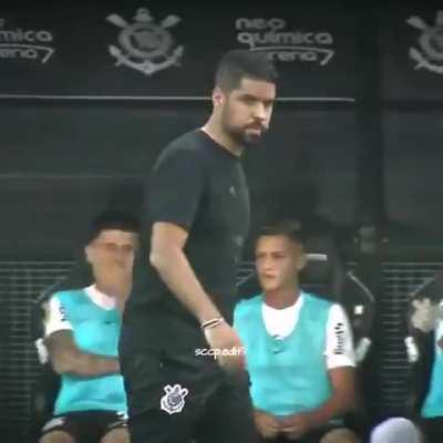 Simplesmente Antonio Oliveira