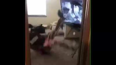 Twitter when Da'Vonne loses the move in competition...