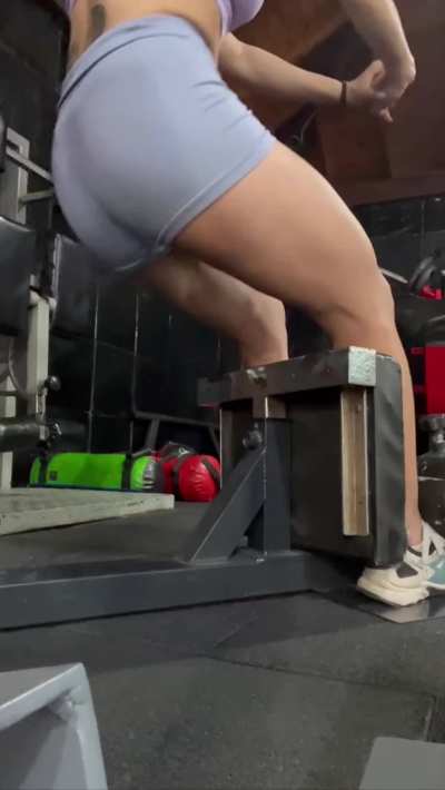 You`re so pathetic that I would crush you with my big quads